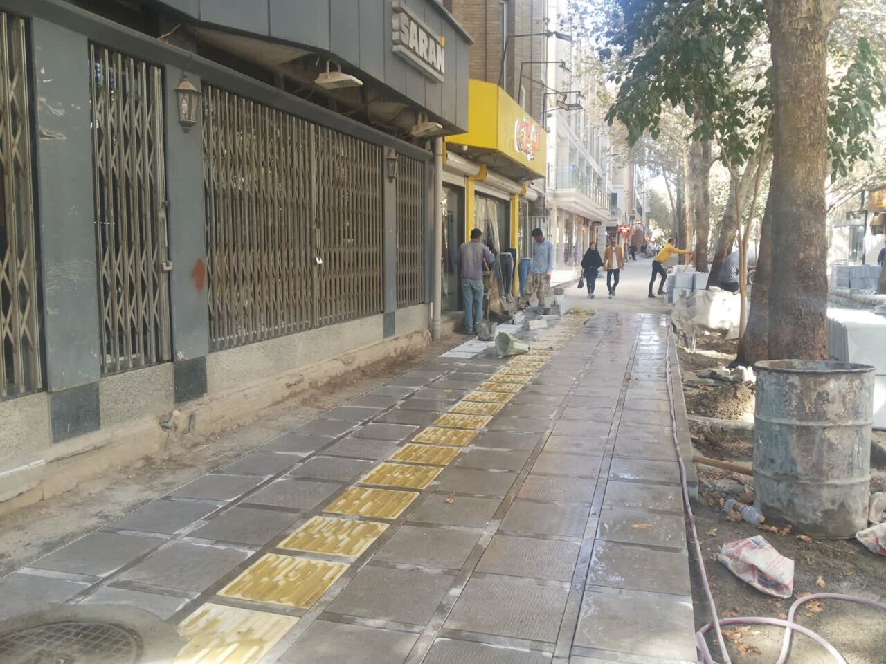 از کف‌سازی گذر «عالم‌آرا» تا زیرسازی خیابان «شیخ بهایی» 
