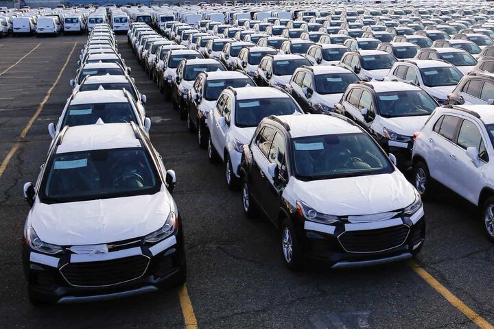 جزئیات فروش خودروهای وارداتی اعلام می‌شود/ احتمال ثبت‌نام خودرو در سامانه یکپارچه از شنبه