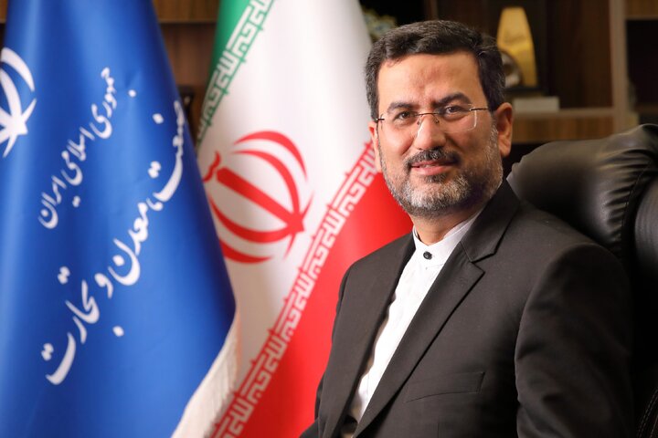 معاون وزیر صمت برای درمان به تهران منتقل شد
