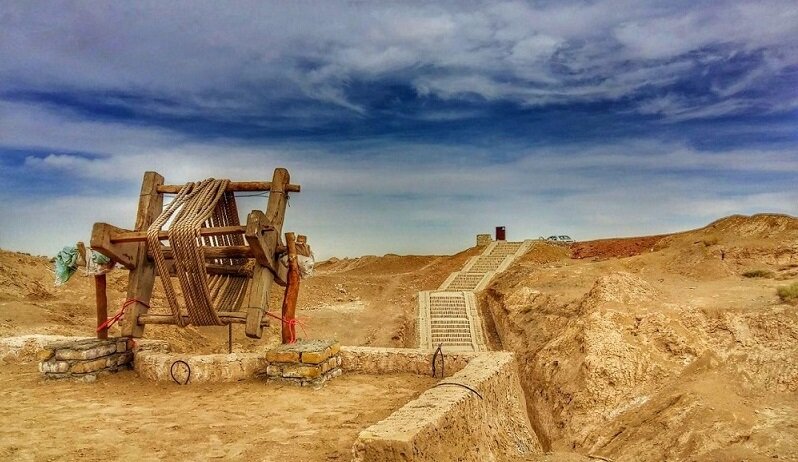  Meybod; an oasis town with subterranean watermills