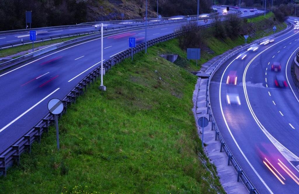 عزم جدی اسپانیا در هوشمندسازی سیستم روشنایی بزرگراهها