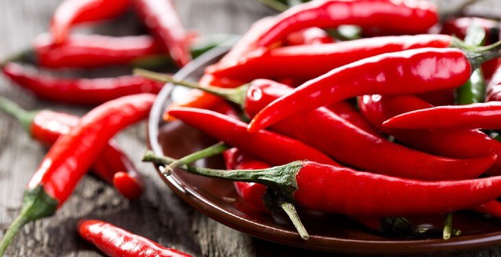 10 ادویه که برای پختن غذاهای خوش طعم ضروری است