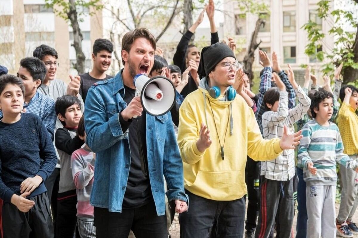 سریال آنتن پژمان جمشیدی + بازیگران و زمان پخش نمایش خانگی