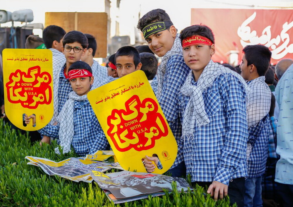 به مناسبت روز دانش آموز ۱۴۰۱؛ متن تبریک و جواب زیبا، جملات و شعرهای جدید، پیام