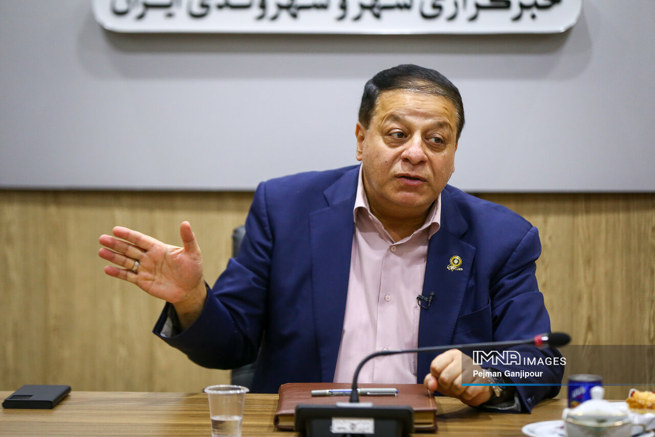 نمیتوانم پروژه نیمفصل دوم سپاهان را لو بدهم!/ آمادگی پخشزنده فوتبال بانوان وجود دارد