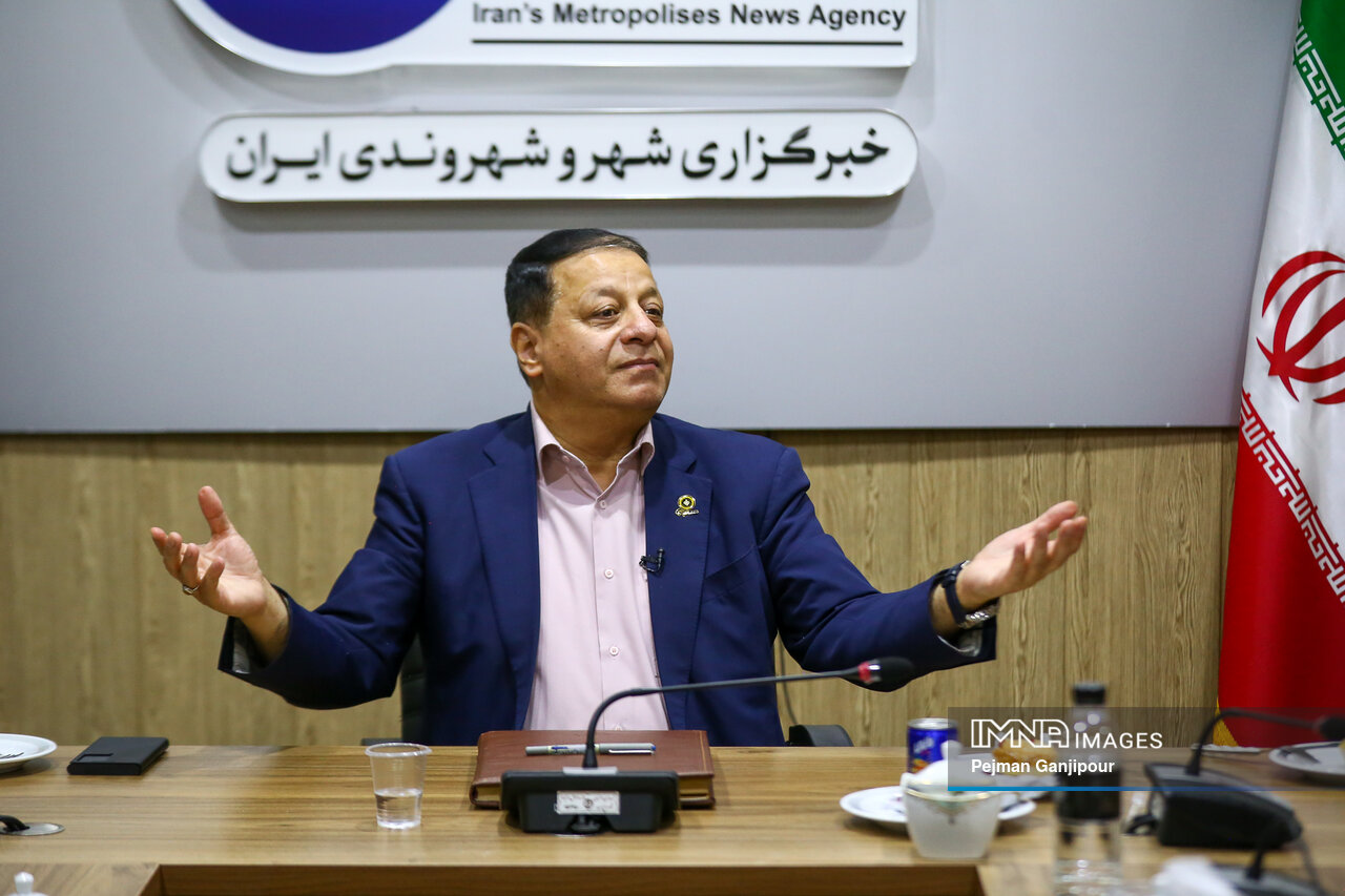 نمیتوانم پروژه نیمفصل دوم سپاهان را لو بدهم!/ آمادگی پخشزنده فوتبال بانوان وجود دارد