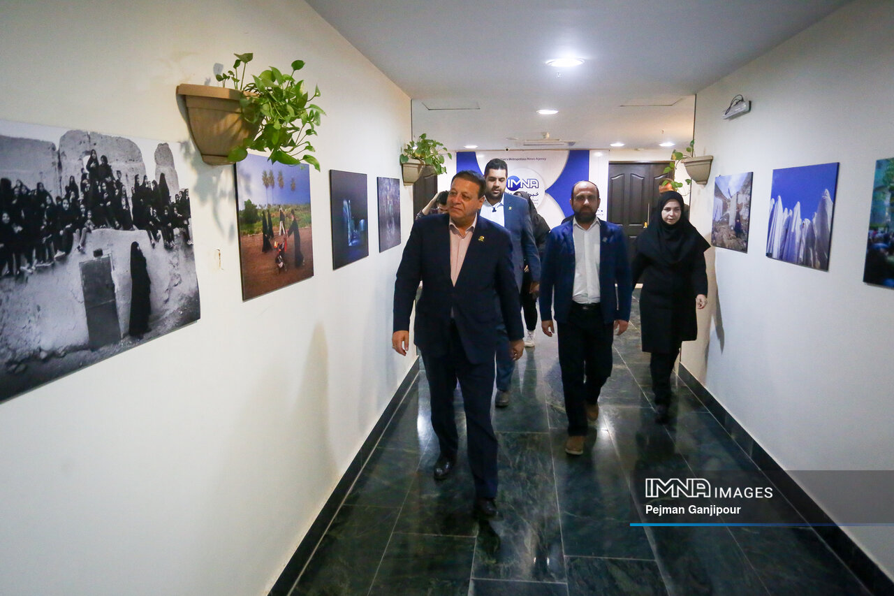 حضور مدیرعامل باشگاه سپاهان در دفتر خبرگزاری ایمنا+ عکس