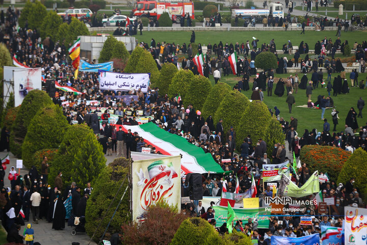 راهپیمایی روز مبارزه با استکبار در اصفهان