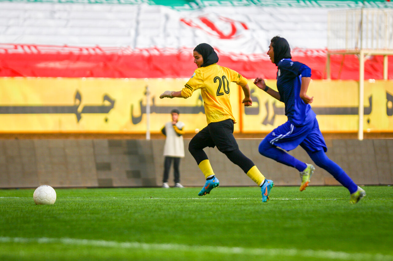 لیگ برتر فوتبال بانوان، فرزند دوست نداشتنی برای باشگاهها