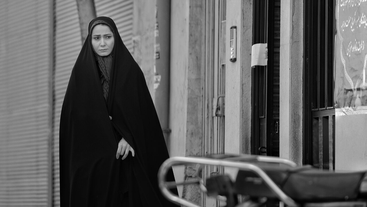 بیوگرافی سمیرا حسن پور در سریال بی همگان + ازدواج، همسر، عکس