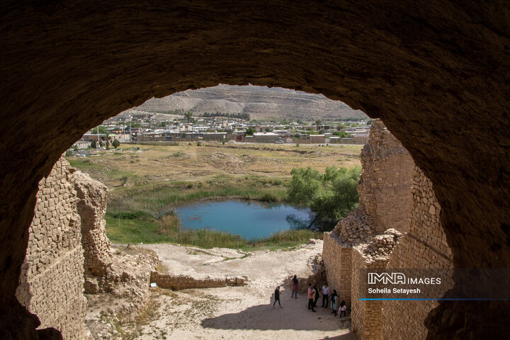 کاخ آتشکده فیروزآباد فارس