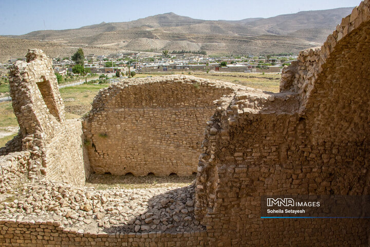 کاخ آتشکده فیروزآباد فارس