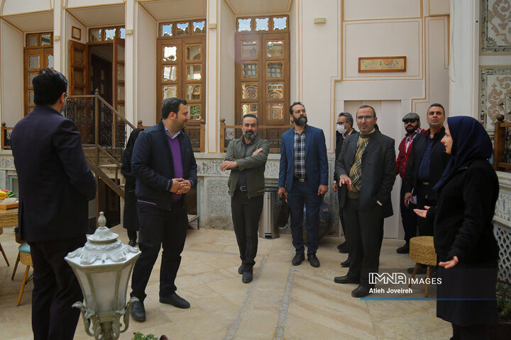بازدید اعضای شورای شهر از خانه‌های تاریخی اصفهان