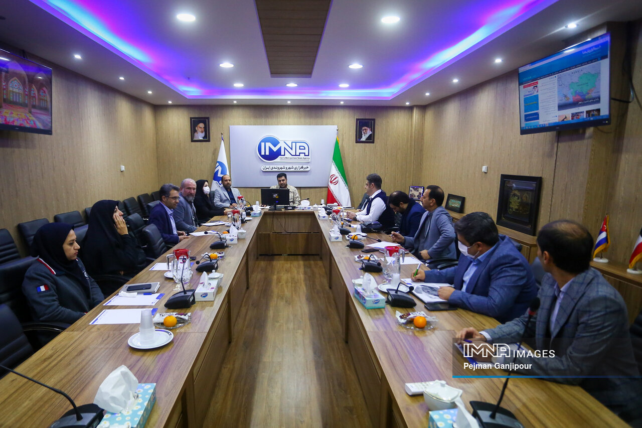 از صنفی نبودن شوراهای تخصصی هنری شهرداری اصفهان تا راهبرد شورای تخصصی تالار هنر