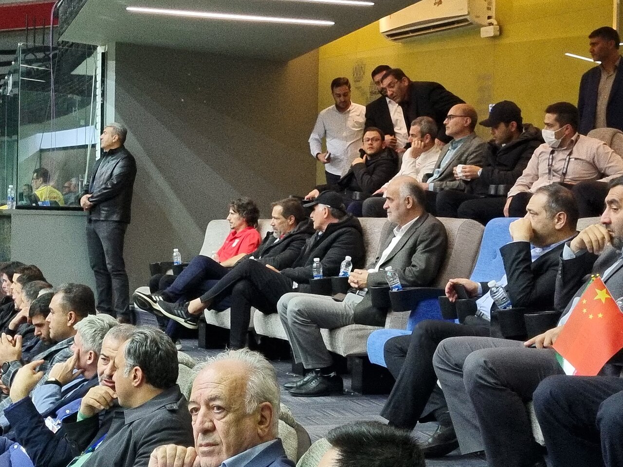 حضور کیروش در سالن بسکتبال+عکس