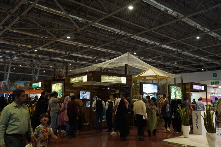 استقبال چشمگیر شهروندان از غرفه ناژوان در نمایشگاه گردشگری