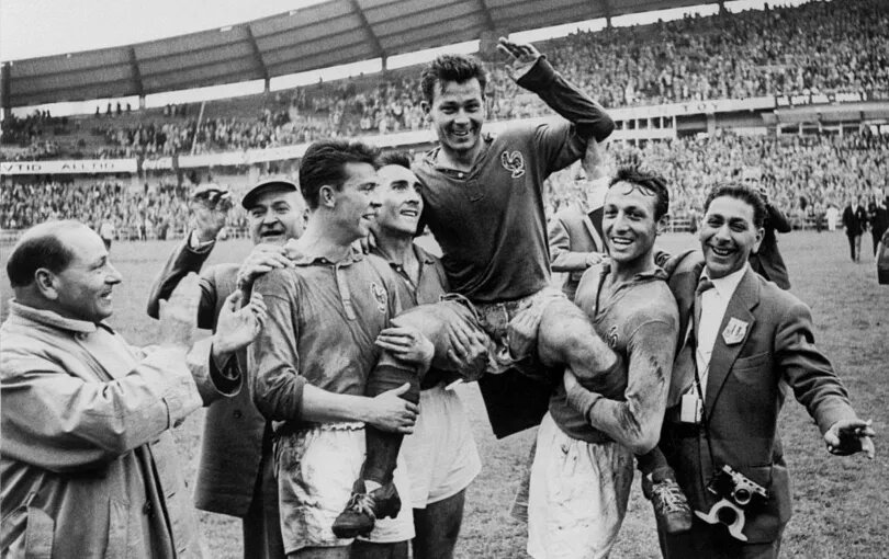 شانسهای کفش طلا و ده گلزن برتر تاریخ جام جهانی! +عکس