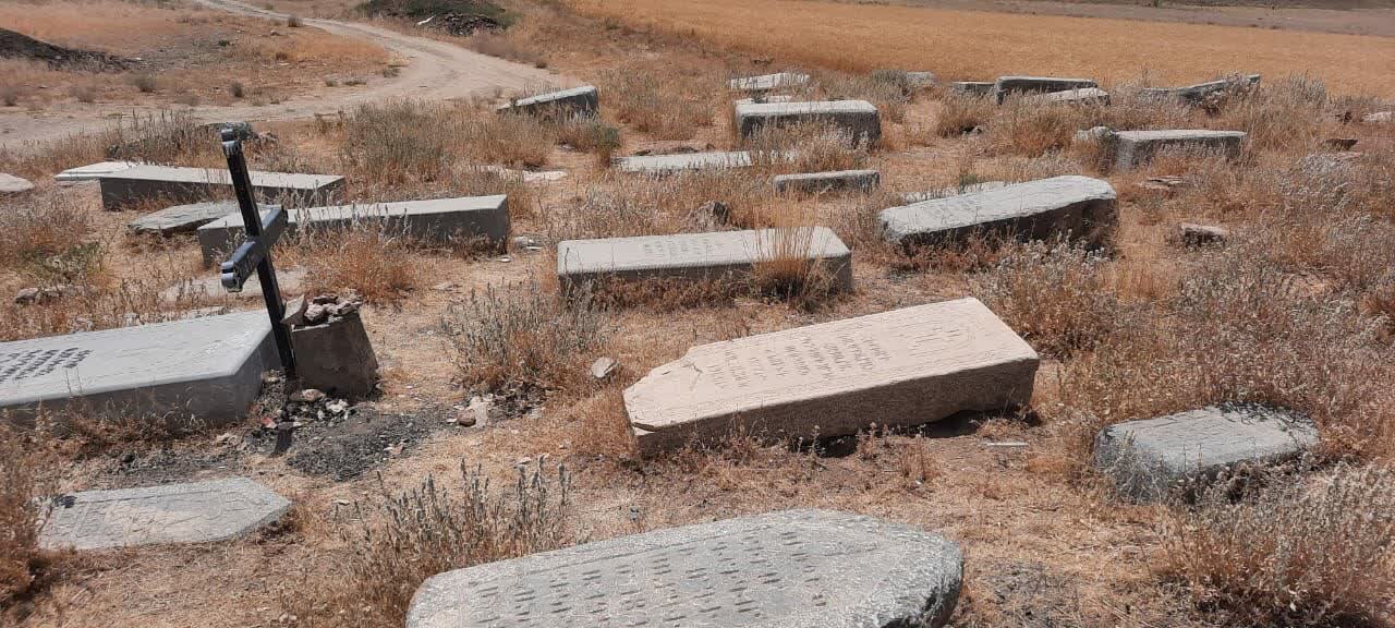 یادمان ارامنه در تنها روستای ارمنینشین ایران