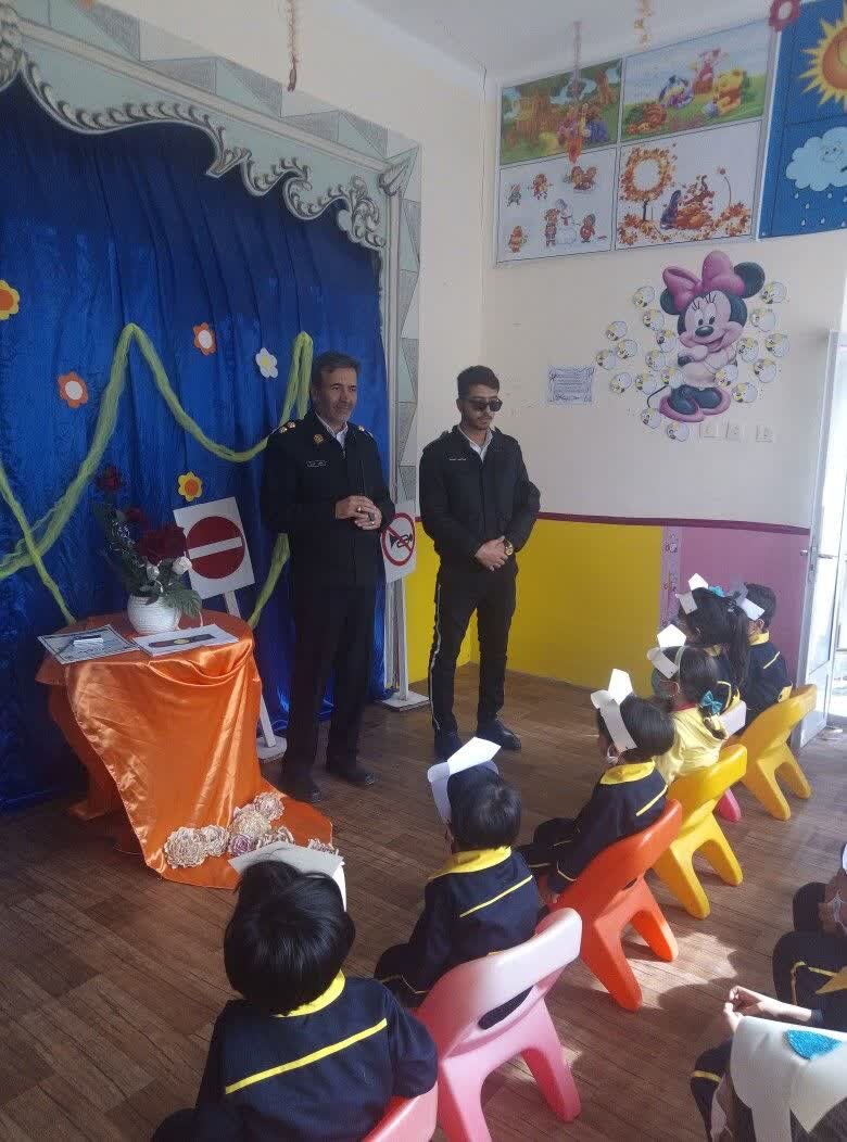 لزوم آموزش عملی رانندگی برای حفظ نظم و رعایت حقوق دیگران