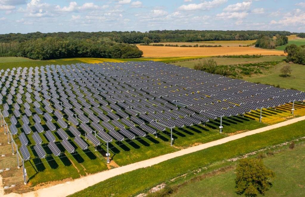 اگری ولتاییک؛ مزرعه‌های خورشیدی هوشمند شهری