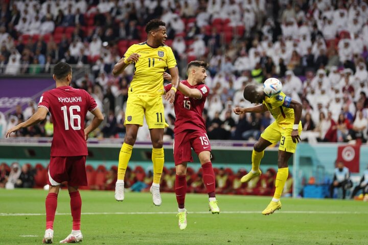 تماشاگران قطری انتظار شکست در بازی افتتاحیه را نداشتند!+عکس