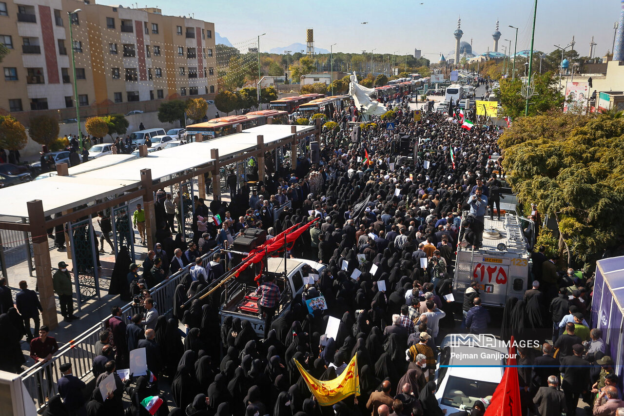 ضدانقلاب برای چه کسانی جنجالآفرینی میکند؟ / مطالبه مردم مجازات عاملان حادثه تروریستی است