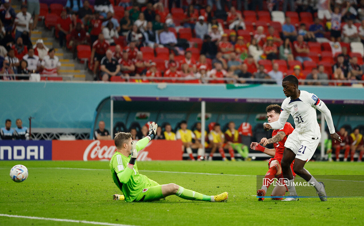 فوتبال آمیخته با سیاست در دل الثمامه/ خوشا بهحال تیم برنده!