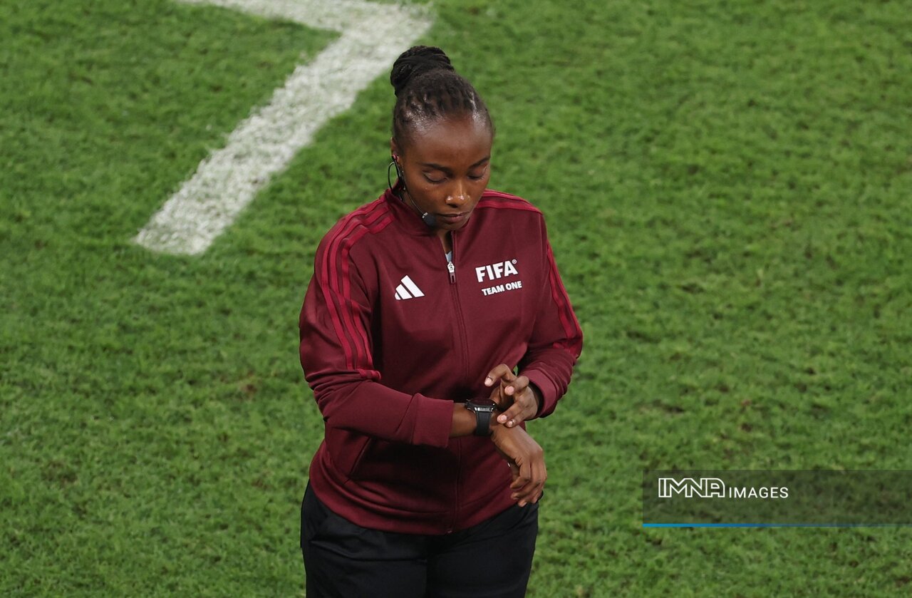 برای اولینبار یک داور زن آفریقایی در جامجهانی مردان قضاوت کرد+عکس