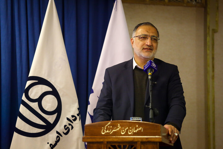 واکنش زاکانی به خبر گم شدن ۱۷ هزار میلیارد از درآمدهای شهرداری تهران