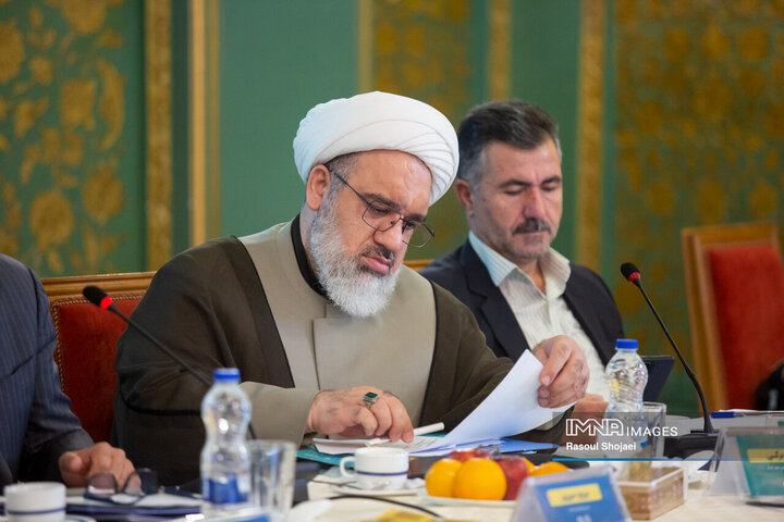 نشست مشترک شهرداران و رؤسای شوراهای اسلامی کلان‌شهرها