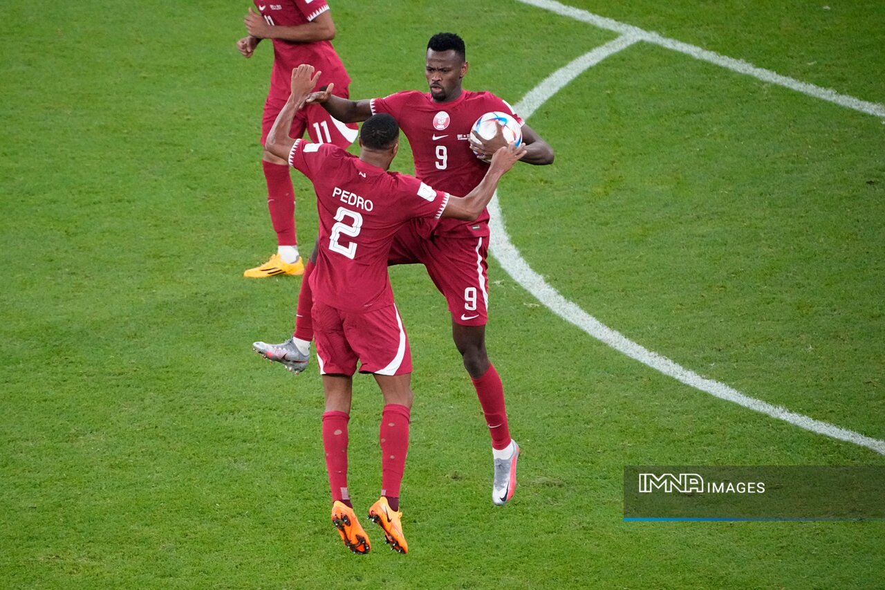 مدافع عنوان قهرمانی و کانگروها سردمداران گروههای اول و دوم