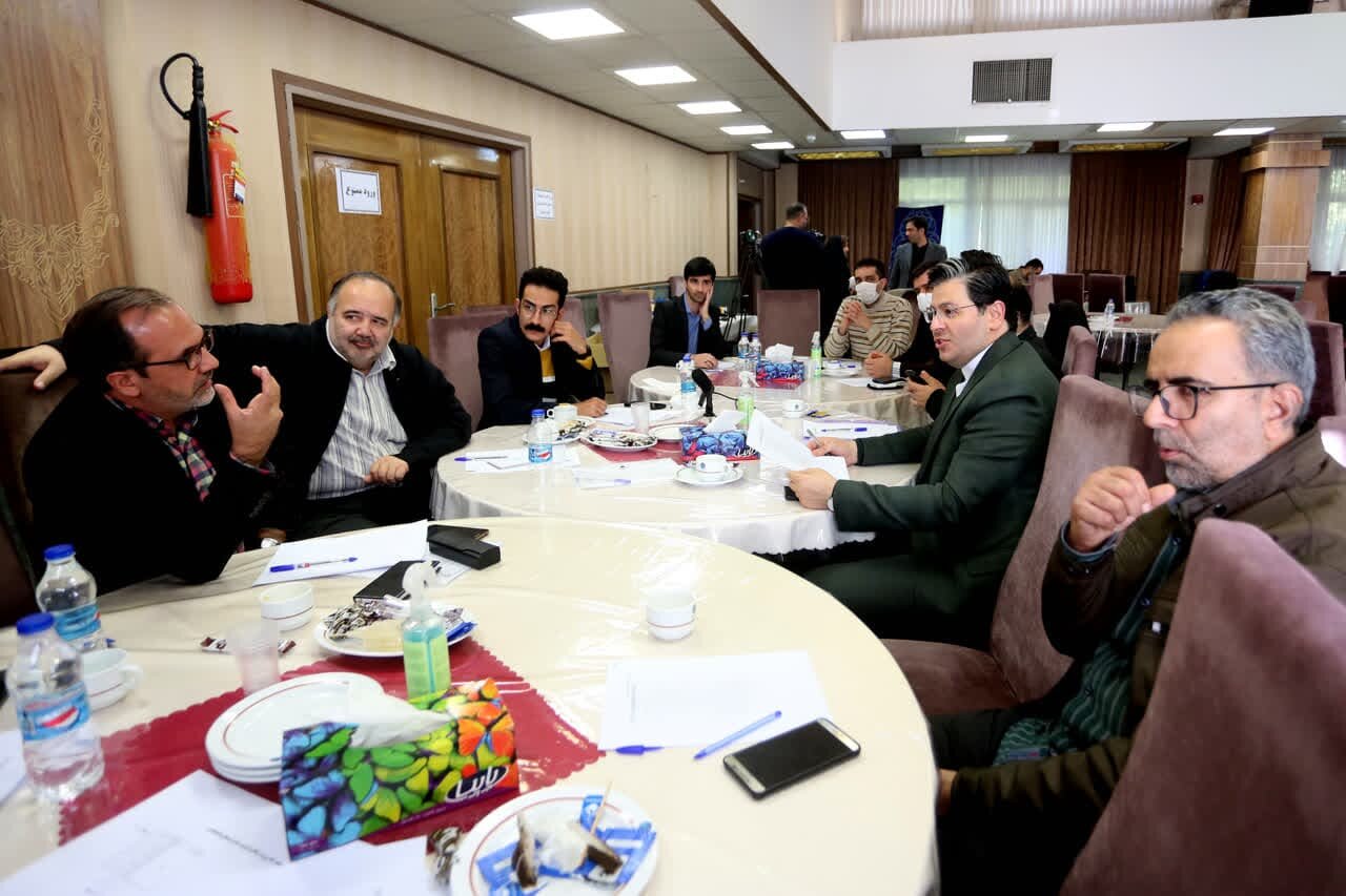 لزوم توجه به عرصه گردشگری، تفریح و نشاط در شهر اصفهان