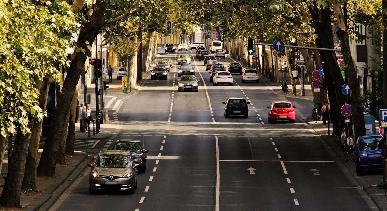 بهترین تدابیر برای کاهش تردد خودروها در شهرها