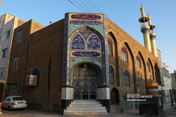 تجلی نیایش در نیم قرن معماری معاصر