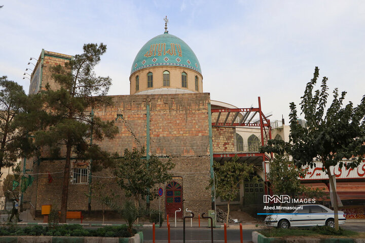 تجلی نیایش در نیم قرن معماری معاصر