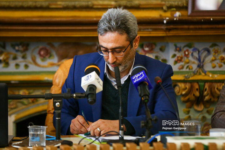 نشست خبری مدیر منطقه 13 شهرداری اصفهان