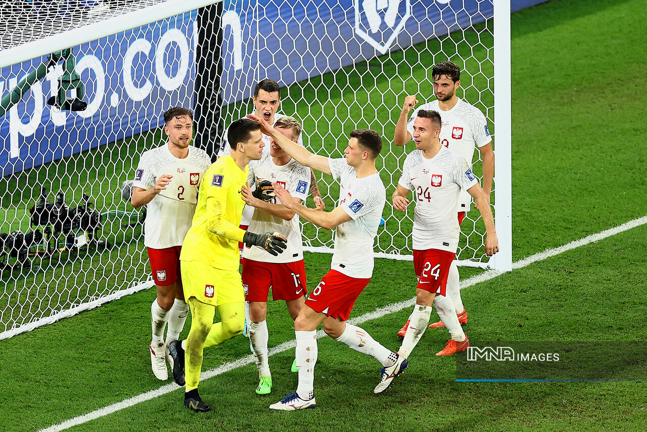 فرانسه_لهستان/چنگال عقاب برابر خروس جنگی