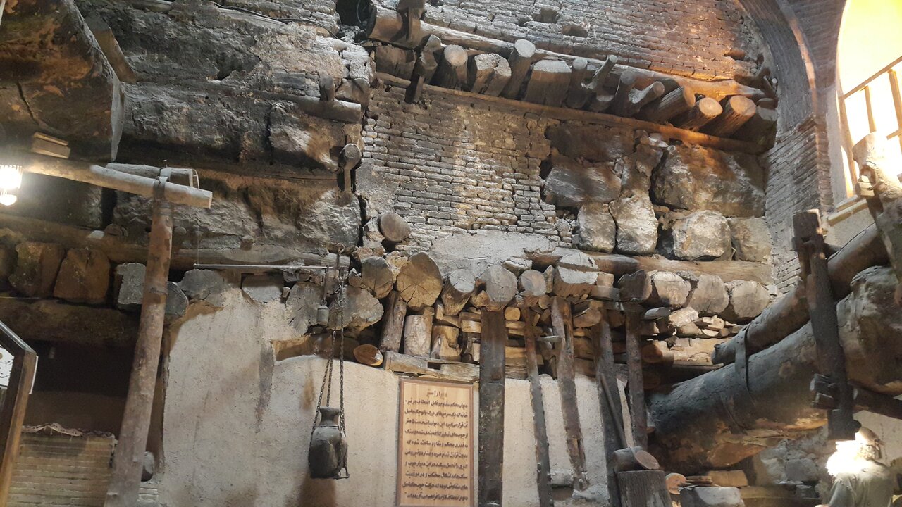 «عصارخانه شاهی» برمدار علم