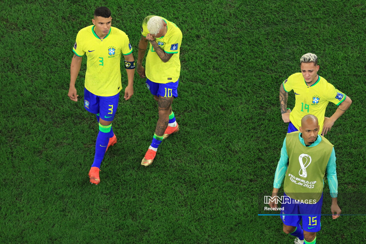 تمسخر تیم ملی فوتبال برزیل توسط سن‌مارینو + عکس