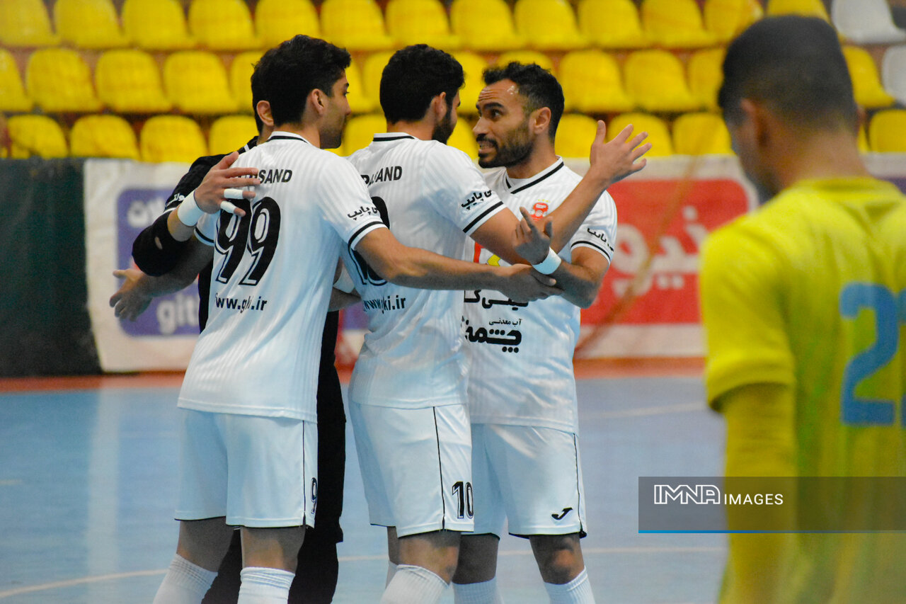 جدایی احمدعباسی؟ قطعا ما را از قهرمانی دور کرد/ عقیلی گزینه اول سرمربیگری تیم والیبال