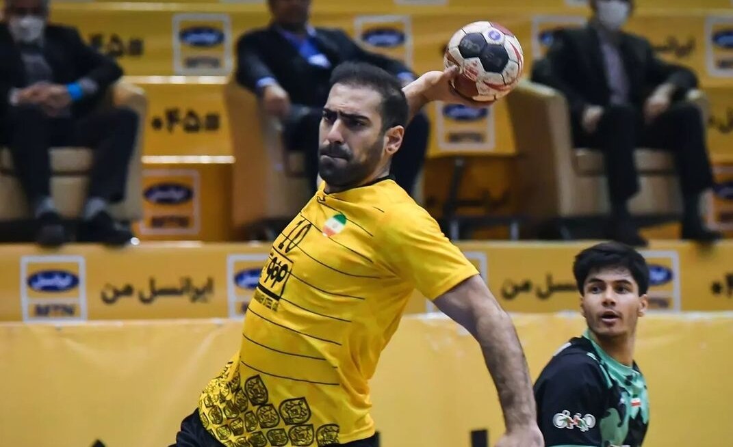 سپاهان در لیگ برتر هندبال کار راحتی دارد/سرمربی تیم ملی گفت برای او سورپرایز بودم!