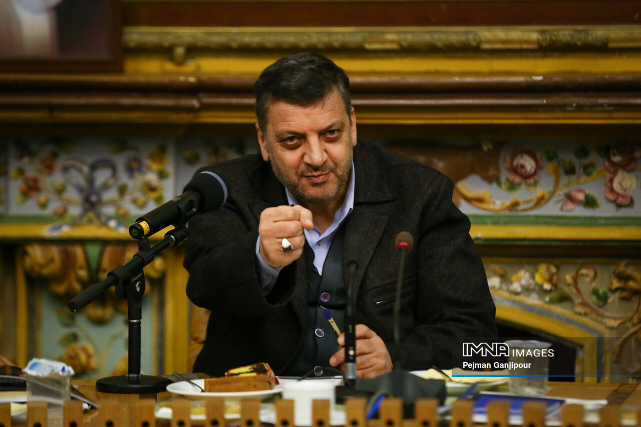 تاکسی برقی به نصف جهان رسید