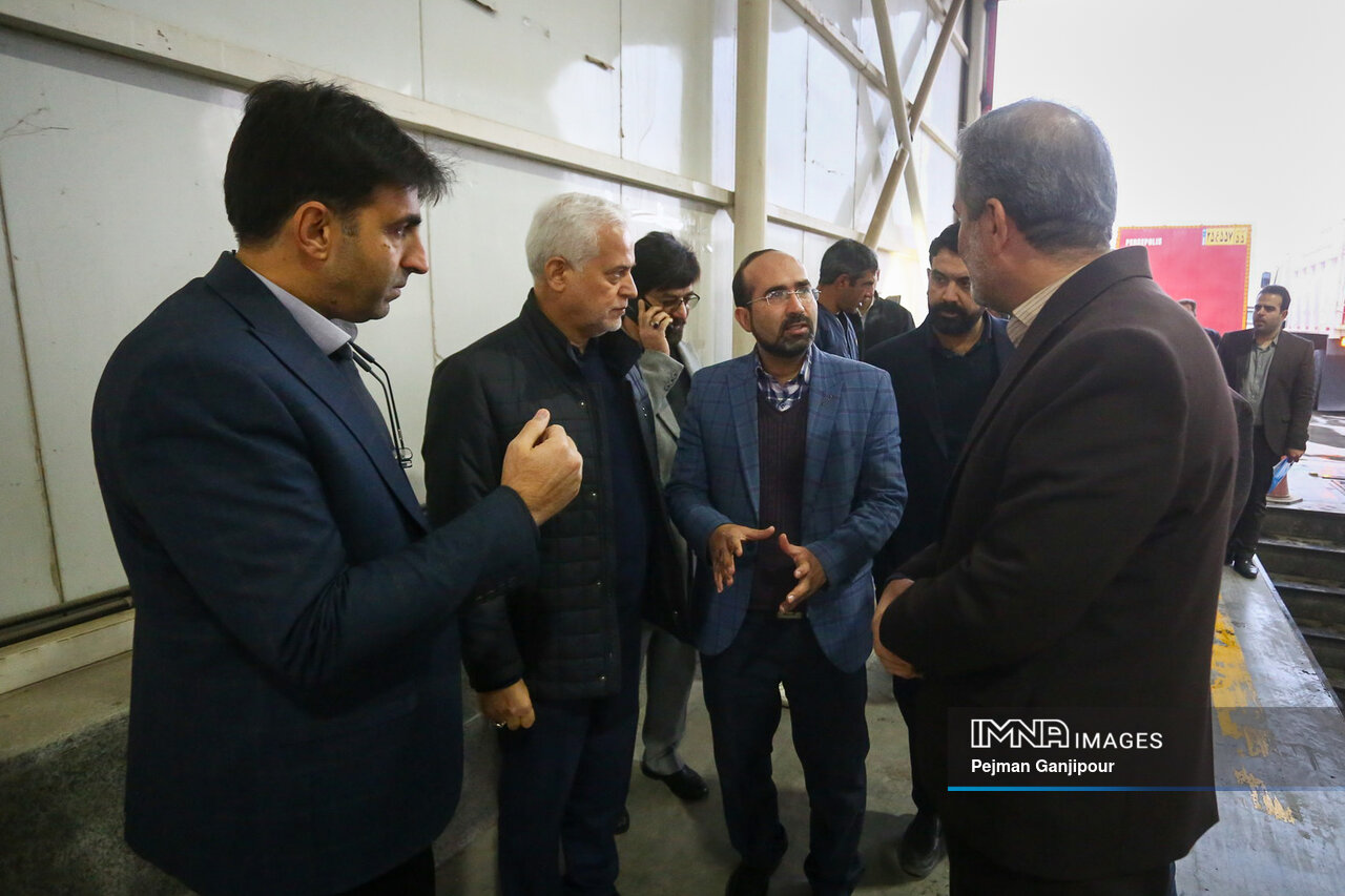 یک روز با خانواده بزرگ حملونقل شهری اصفهان