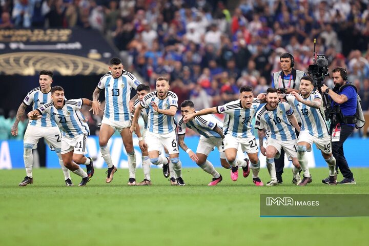 شادی آرژانتینی‌ها پس از قهرمانی در جام‌جهانی ۲۰۲۲ قطر + فیلم