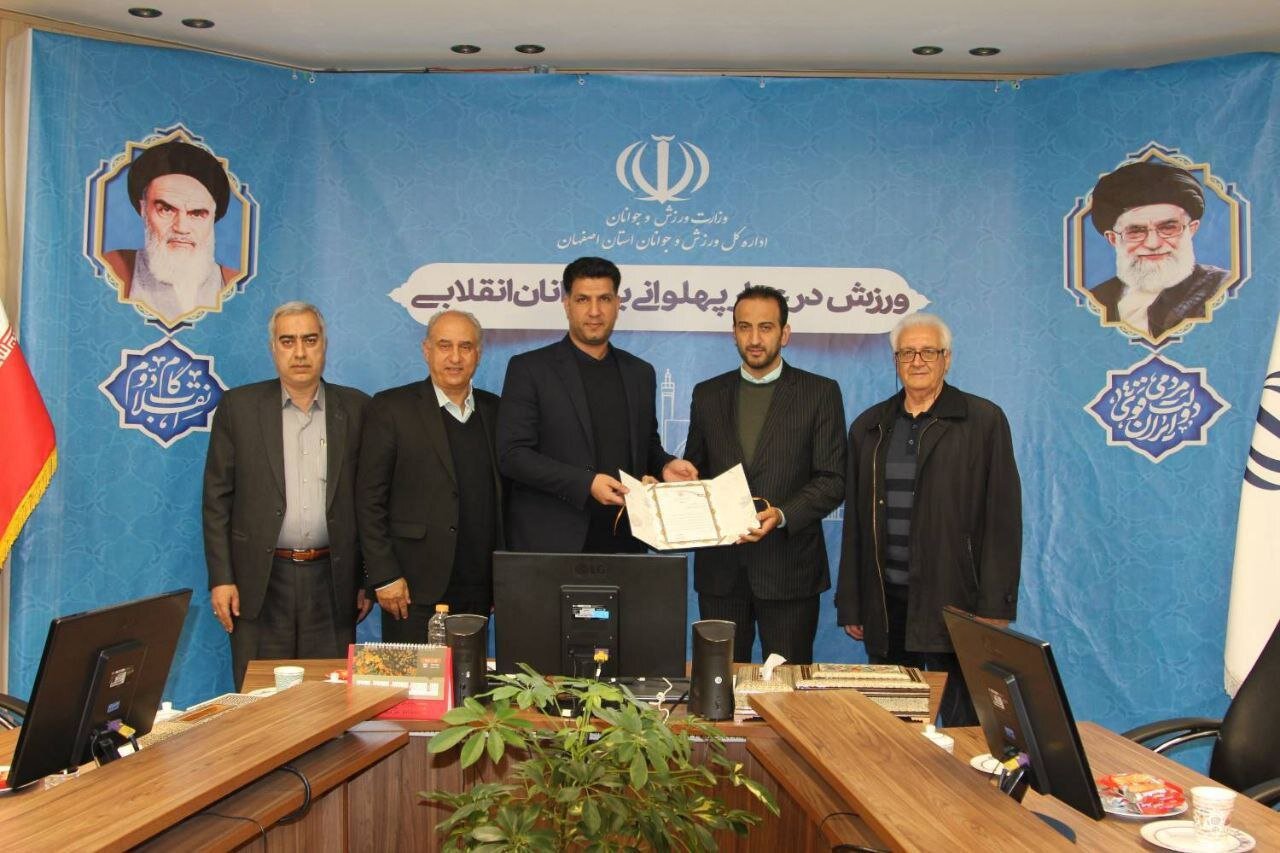 از دیدار با مدیرکل ورزش و جوانان تا نشست با مسئولین و مدیران باشگاههای فعال+عکس