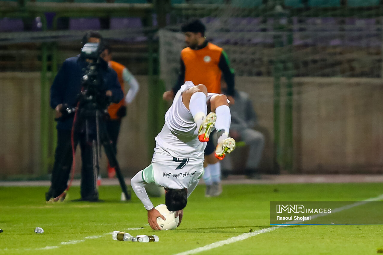 ذوب آهن با ترکیب ثابت و بدون جابهجایی غریبه است!