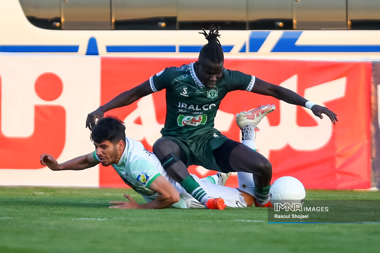 آلومینیوم اراک _ ذوبآهن اصفهان / دست بالاتر گاندوها مقابل ایرالکو