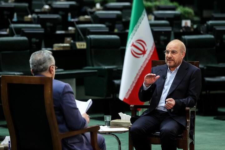 قالیباف در خصوص بررسی لایحه بودجه ۱۴۰۲ به مردم ایران گزارش می‌دهد