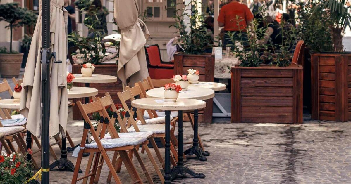 بروکسل، تراسهای خیابانی را برای رونق شهری حفظ میکند