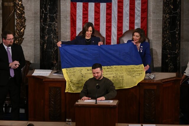تلاش زلنسکی برای متقاعد کردن کنگره آمریکا به ادامه کمک‌ها به اوکراین